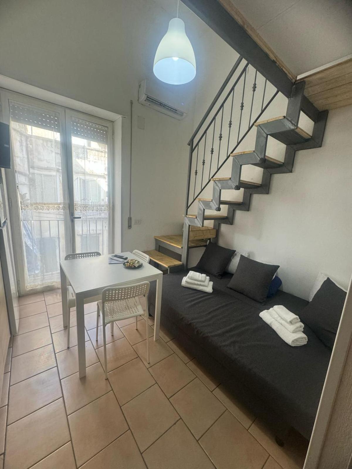 Апартаменты Casa Imbriani Napoli Экстерьер фото
